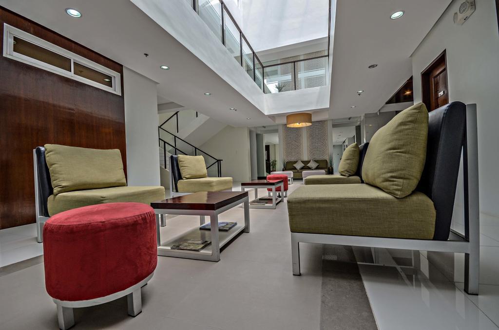 פורטו פרינססה Empire Suites Hotel מראה חיצוני תמונה