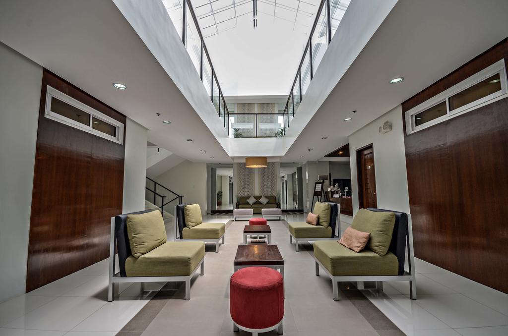 פורטו פרינססה Empire Suites Hotel מראה חיצוני תמונה