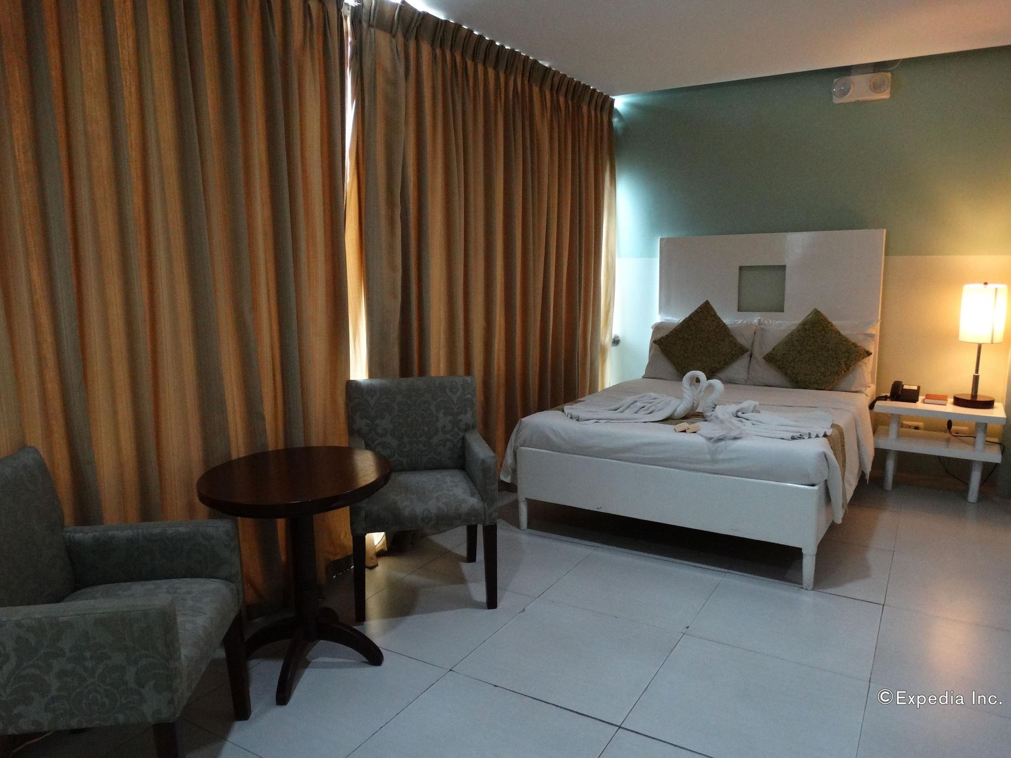 פורטו פרינססה Empire Suites Hotel מראה חיצוני תמונה
