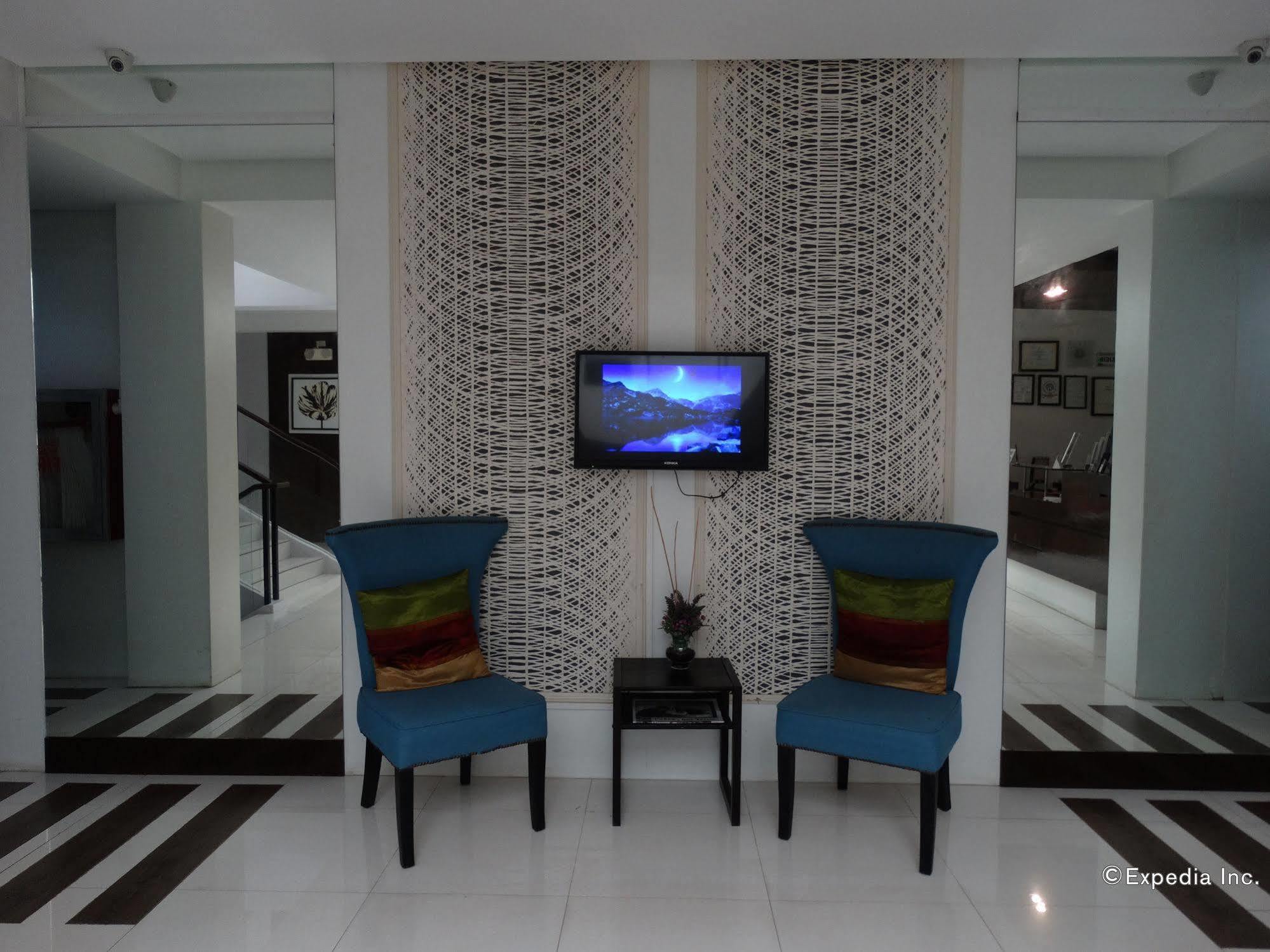 פורטו פרינססה Empire Suites Hotel מראה חיצוני תמונה